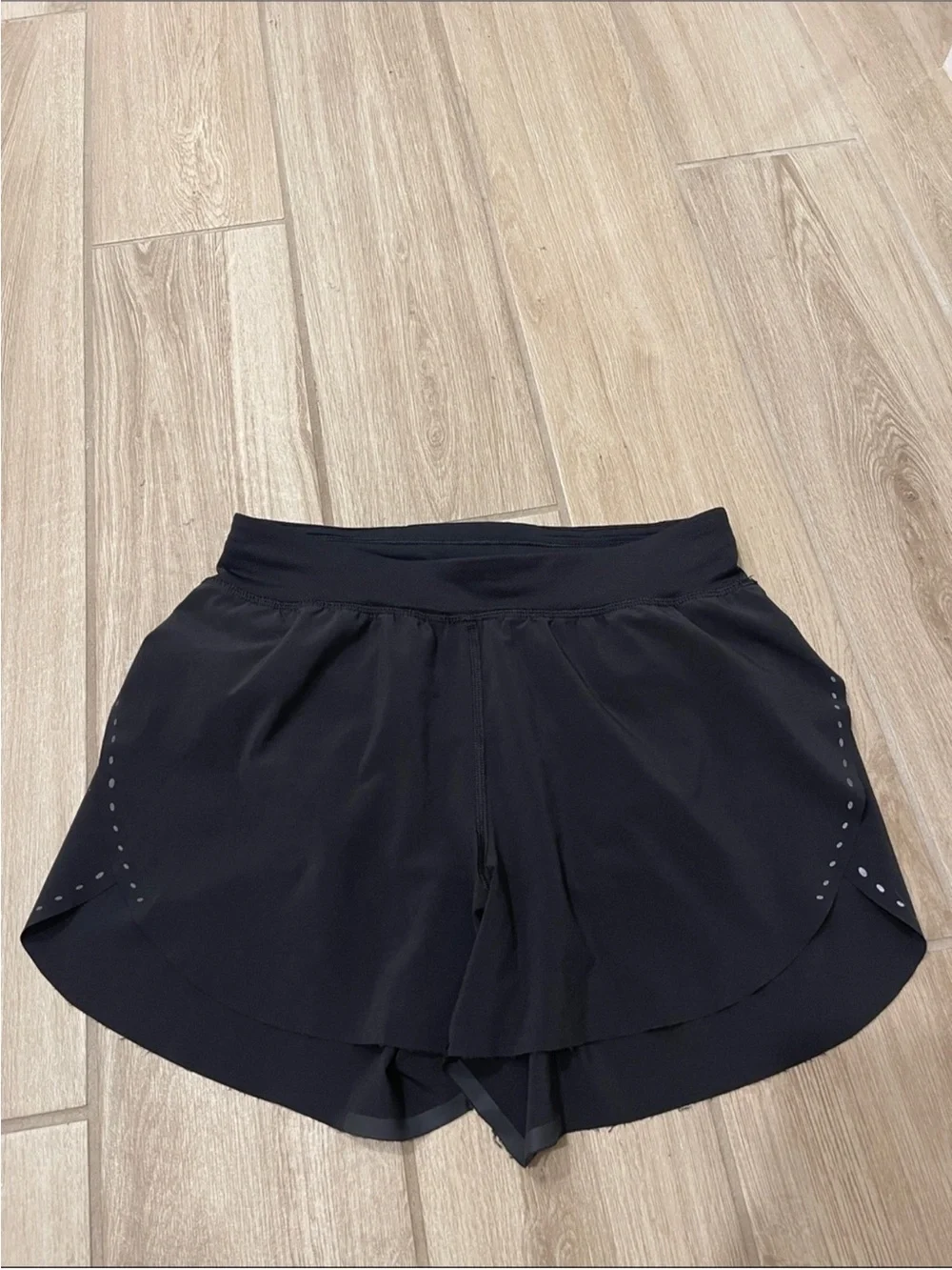Lululemon Find Your Pace High Rise Lined Shorts Black 3” Sz 4